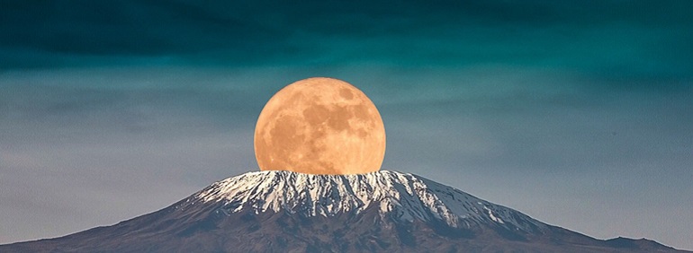 Kilimanjaro climbing full moon dates for 2023, 2024, and 2025